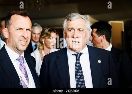 Villa San Giovanni, Italien. Juli 2024. Minister Antonio Tajani kommt zum G7-Treffen der Handelsminister. Vizepräsident Antonio Tajani, italienischer Minister für auswärtige Angelegenheiten und internationale Zusammenarbeit, hielt auf dem Treffen des Handelsministers der Gruppe der Sieben (G7) in Villa San Giovanni, Italien, eine Pressekonferenz mit Journalisten ab. Quelle: SOPA Images Limited/Alamy Live News Stockfoto