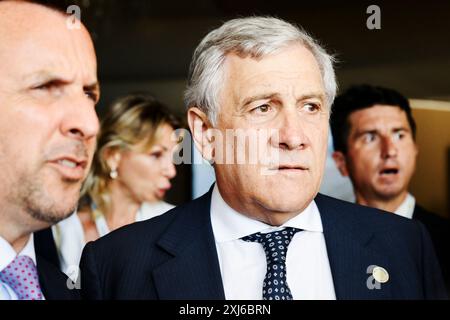 Villa San Giovanni, Italien. Juli 2024. Minister Antonio Tajani kommt zum G7-Treffen der Handelsminister. Vizepräsident Antonio Tajani, italienischer Minister für auswärtige Angelegenheiten und internationale Zusammenarbeit, hielt auf dem Treffen des Handelsministers der Gruppe der Sieben (G7) in Villa San Giovanni, Italien, eine Pressekonferenz mit Journalisten ab. Quelle: SOPA Images Limited/Alamy Live News Stockfoto