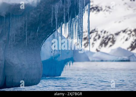 Eisformationen, Cierva Cove, Antarktis, Dienstag, 21. November 2023. Foto: David Rowland / One-Image.com Stockfoto