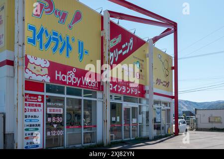 Happy Wash japanischer Waschsalon in Otaru, Hokkaido, Japan Stockfoto