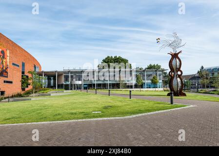 Venlo, Niederlande - 25. September 2023: Das Limburgs Museum befindet sich im Julianapark in der niederländischen Stadt Venlo. Es ist ein kulturelles Histo Stockfoto