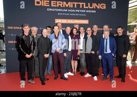 Mark Zak, Bernhard Schütz, RP Kahl, Axel Moustache, Timo Jacobs, Alexander van Dülmen, Christian Hockenbrink, Dorka Gryllus, Christian Kaiser, Andre Szymanski, Peter Schneider, Thomas Dehler, Rainer Bock, Axel Pape und Clemens Schick bei der Premiere des Kinofilms die Ermittlung im Zoo Palast. Berlin, 16.07.2024 *** Mark Zak, Bernhard Schütz, RP Kahl, Axel Moustache, Timo Jacobs, Alexander van Dülmen, Christian Hockenbrink, Dorka Gryllus, Christian Kaiser, Andre Szymanski, Peter Schneider, Thomas Dehler, Rainer Bock, Axel Pape und Clemens Schick bei der Premiere des Films die Ermittlung bei Z Stockfoto