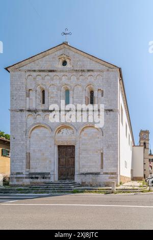 Die Pfarrei San Giovanni Battista in Asciano Pisano, San Giuliano Terme, Italien Stockfoto