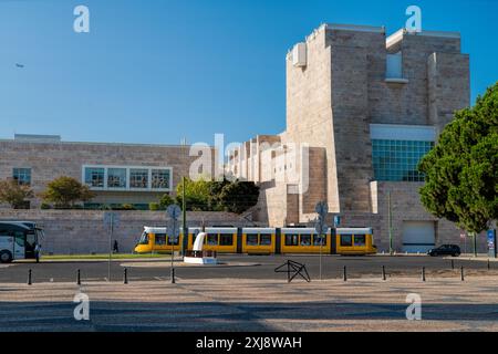 Lissabon Portugal - 16 . Juni 2024 . Centro Cultural de Belem (Kulturzentrum belem). Großes Museum und Kulturzentrum mit Ausstellungen und Kunstsammlungen Stockfoto