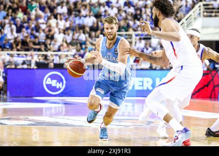 Thessaloniki, Griechenland. Juli 2024. Der griechische Nationalspieler Thomas Walkup spielte während eines Basketballspiels zwischen den Nationalmannschaften Griechenlands und Puerto Rico. (Kreditbild: © Giannis Papanikos/ZUMA Press Wire) NUR REDAKTIONELLE VERWENDUNG! Nicht für kommerzielle ZWECKE! Stockfoto