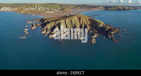 Eine Luftaufnahme von Burgh Island, Bigbury, und der Mündung des Flusses Avon, an der Südküste von Devon, England, Vereinigtes Königreich, Europa Copyright: NI Stockfoto