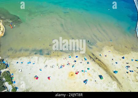 San Marino Heaven Beach in Lopar auf der Insel Rab, malerischer Blick auf den Archipel Kroatiens. Berühmter Touristenort. Stockfoto