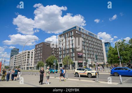 Hotel Hampton East Side Gallery, Indigo, Mühlenstraße, Friedrichshain, Friedrichshain-Kreuzberg, Berlin, Deutschland Stockfoto