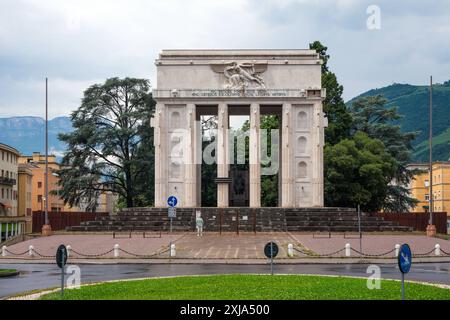 Bozen, Suedtirol, Italien - Siegesdenkmal am Siegesplatz. Bozen Süddtirol Italien *** Bozen, Südtirol, Italien Siegesdenkmal auf dem Siegesplatz Bozen Südtirol Italien Stockfoto