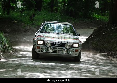 Tim Clarke, Audi Quattro A2, Legends of Group B, eine Auswahl an legendären Fahrzeugen, die die ungeheuerlichen Extreme der Fahrzeugentwicklung für World Rall demonstrieren Stockfoto