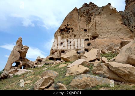 Die Kathedrale von Selime mit ihren in den Felsen gehauenen religiösen Gebäuden, Türkei Stockfoto