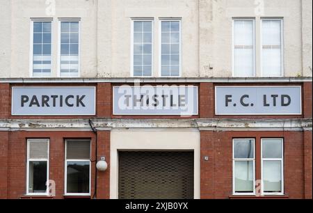 Schild Partick Thistle FC Ltd vor Firhill Stadium, Maryhill, Glasgow, Schottland, Großbritannien Stockfoto