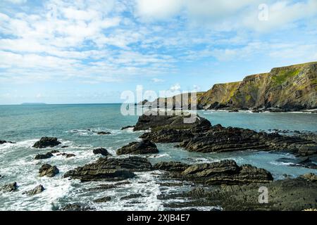 Ein wunderschöner Spaziergang zum Hartland Point mit seinem wunderschönen Leuchtturm und atemberaubendem Meerblick Stockfoto