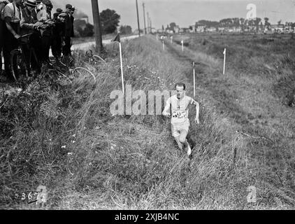 Olympische Sommerspiele 1924 Langlauf - finnischer Läufer Paavo Nurmi Stockfoto