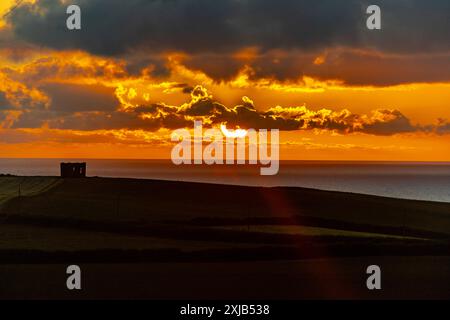 Ein wunderschöner Spaziergang zum Hartland Point mit seinem wunderschönen Leuchtturm und atemberaubendem Meerblick Stockfoto