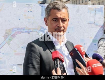 Saint Ouen, Paris, Frankreich. Juli 2024. Die Aktivierung des Anti-Terror-Perimeters (SILT), der seit dem 18. Juli 2024 anlässlich der Eröffnungszeremonie der Olympischen Spiele in Anwesenheit des Ministers für Inneres und Überseegebiete Gérald DARMANIN und des Präfekten von Paris, Marc Guillaume, Präfekt der Region Ile-de-France, eingerichtet wurde; der Polizeipräfekt und die Führungskräfte des Polizeipräsidiums. (Kreditbild: © Sadak Souici/ZUMA Press Wire) NUR REDAKTIONELLE VERWENDUNG! Nicht für kommerzielle ZWECKE! Stockfoto