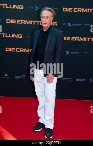 Die Ermittlung , Filmpremiere im Zoo Palast, Berlin, 16.07.2024 Wilfried Hochholdinger, DIE ERMITTLUNG , Fotoruf am Roten Teppich zur Berlin-Premiere im ZOO Palast, Berlin, 16.07.2024 Berlin Zoo Palast Deutschland, deutschland *** die Ermittlung , Filmpremiere im Zoo Palast, Berlin, 16 07 2024 Wilfried Hochholdinger, DIE ERMITTLUNG , Fotoanruf am Roten Teppich zur Berlin Premiere im ZOO Palast, Berlin, 16 07 2024 Berlin Zoo Palast Deutschland, deutschland Copyright: xChristianxBehringx Stockfoto