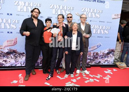 Ronald Zehrfeld, Ursula Werner, Natja Brunckhorst, Max Riemelt, Ursula Werner und Olli Dittrich bei der Sommerkomoedie ZWEI ZU eins im Delphi-Filmpalast in Berlin 17.07.2024 *** Ronald Zehrfeld, Ursula Werner, Natja Brunckhorst, Max Riemelt, Ursula Werner und Olli Dittrich bei der Sommerkomödie ZWEI ZU eins beim Delphi Filmpalast in Berlin 17 07 2024 Stockfoto