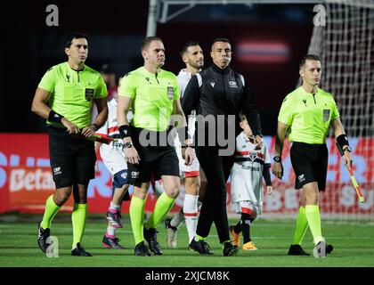 Sao Paulo, Brasilien. Juli 2024. Fußball – Brasilianische Meisterschaft – São Paulo gegen Grêmio – Morumbi Stadium. Schiedsrichterteam vor dem Spiel Credit: Vilmar Bannach/Alamy Live News Stockfoto