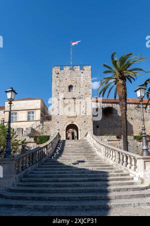 Landtor in Korcula Stadt - Dalmatien, Kroatien Stockfoto