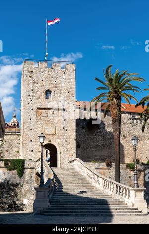 Landtor in Korcula Stadt - Dalmatien, Kroatien Stockfoto