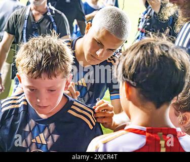 Cavan Sullivan Future Manchester City Prospect wird von Medien und Fans nach seinem Debüt für Philadelphia Union Chester, Pennsylvania, USA, gemobbt. Juli 2024. Quelle: Don Mennig/Alamy Live News Stockfoto