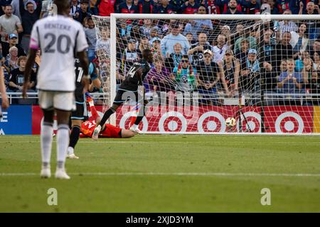 St. Paul, Minnesota, USA. Juli 2024. Minnesota United Mittelfeldspieler TANITOLUWA OLUWASEYI erzielt mit 1:1 das Spiel Minnesota United gegen D.C. United. Das MLS-Matchup fand am 17. Juli im Allianz Field in St. Paul Minnesota statt. (Kreditbild: © Michael Turner/ZUMA Press Wire) NUR REDAKTIONELLE VERWENDUNG! Nicht für kommerzielle ZWECKE! Stockfoto