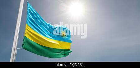 Die Flagge Ruandas die Flagge hat drei Farben: Blau, gelb und grün Stockfoto