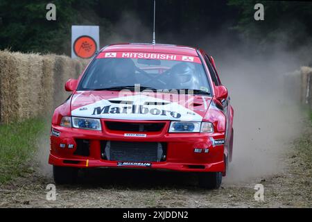 George Lepley, Mitsubishi Evolution 6, Dawn of Modern Rallying, ab Ende der 1980er-Jahre entwickelten sich die Fahrzeuge der Gruppe A deutlich weiter Stockfoto