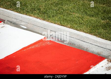 Budapest, Ungarn, 18.07.2024, Budapest, Ungarn. Juli 2024. Schaltkreisatmosphäre – Bordsteindetails. 18.07.2024. Formel-1-Weltmeisterschaft, Rd 13, Großer Preis Von Ungarn, Budapest, Ungarn, Vorbereitungstag. Das Foto sollte lauten: XPB/Alamy Live News. Stockfoto