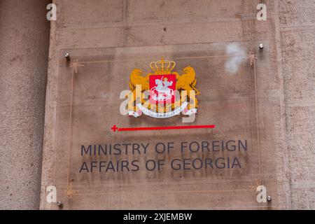 Tiflis, Georgien - 24. JUNI 2024: Außenansicht des Gebäudes des Außenministeriums von Georgien Tiflis, der Hauptstadt der Georigan. Stockfoto