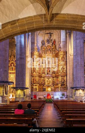 Hauptschiff der Kirche San Vicente. San Sebastian, Baskenland, Spanien. Stockfoto