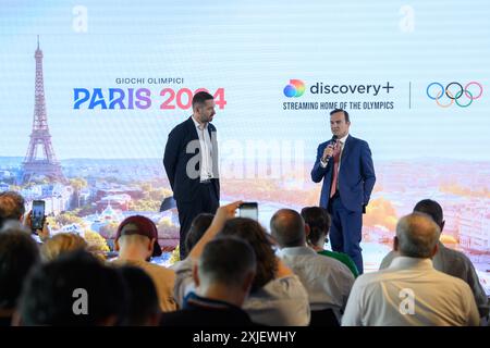 Mailand, Mailand. Juli 2024. Marco Cattaneo e Alessandro Araimo alla Conferenza stampa copertura televisiva Discovery Channel dei Giochi Olimpici Paris 2024 - Mailand - Giovedì 17 Luglio 2024 (Foto Claudio Furlan/Lapresse) Marco Cattaneo und Alessandro Araimo auf der Pressekonferenz Discovery Channel Fernsehberichterstattung über die Olympischen Spiele in Paris 2024 - Mailand - Donnerstag, 17. Juli 2024 (Foto Claudio Furlan/Lapresse) Credit: LaPresse/Alamy Live News Stockfoto