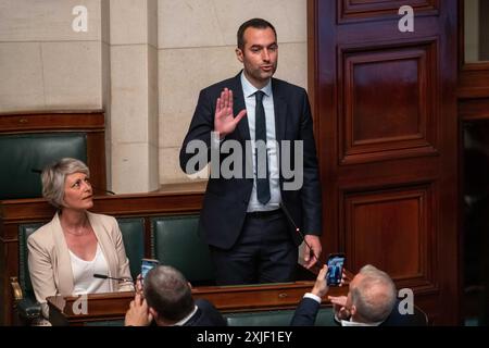 Brüssel, Belgien Juli 2024. Xavier Dubois von Les engages leistet den Eid während einer Plenartagung der Kammer im bundesparlament am Donnerstag, den 18. Juli 2024 in Brüssel. BELGA PHOTO JONAS ROOSENS Credit: Belga News Agency/Alamy Live News Stockfoto