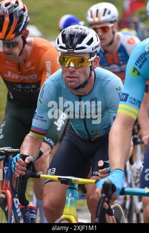 Bareges, Occitanie, Frankreich. Juli 2024. Bareges, Frankreich, 13. Juli 2024: Astana Qazaqstan Team Radfahrer Mark Cavendish (191) während der 14. Etappe der Tour de France 2024 zwischen Pau und Saint-Lary-Soulan Pla dÂ´Adet am 13. Juli 2024 in Bareges, Frankreich. (Kreditbild: © Alberto Brevers/Pacific Press via ZUMA Press Wire) NUR REDAKTIONELLE VERWENDUNG! Nicht für kommerzielle ZWECKE! Stockfoto