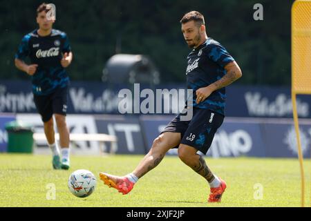 Dimaro, Trentino, Italien. Juli 2024. Gianluca Gaetano von Neapel am 8. Tag des Trainingslagers der SSC Napoli in Dimaro Folgarida, Trient, Italien am 18. Juli 2024 (Bild: © Ciro de Luca/ZUMA Press Wire) NUR REDAKTIONELLE VERWENDUNG! Nicht für kommerzielle ZWECKE! Stockfoto