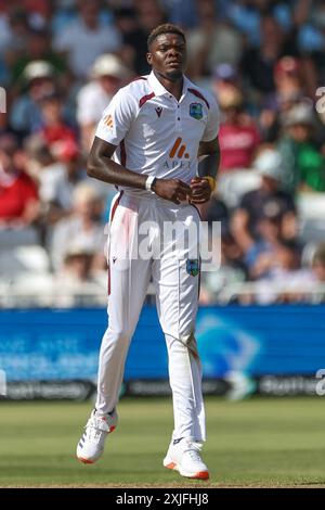 Nottingham, Großbritannien. Juli 2024. Alzarri Joseph of West Indies während des 2. Rothesay Test Match England vs West Indies in Trent Bridge, Nottingham, Vereinigtes Königreich, 18. Juli 2024 (Foto: Mark Cosgrove/News Images) in Nottingham, Vereinigtes Königreich am 18. Juli 2024. (Foto: Mark Cosgrove/News Images/SIPA USA) Credit: SIPA USA/Alamy Live News Stockfoto