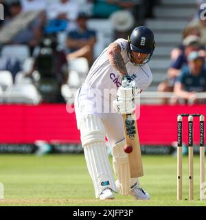 Nottingham, Großbritannien. Juli 2024. Ben Stokes von England im Einsatz beim Spiel der Rothesay International Test Match Series zwischen England und West Indies am 18. Juli 2024 in Trent Bridge, Nottingham, England. Foto von Stuart Leggett. Nur redaktionelle Verwendung, Lizenz für kommerzielle Nutzung erforderlich. Keine Verwendung bei Wetten, Spielen oder Publikationen eines einzelnen Clubs/einer Liga/eines Spielers. Quelle: UK Sports Pics Ltd/Alamy Live News Stockfoto