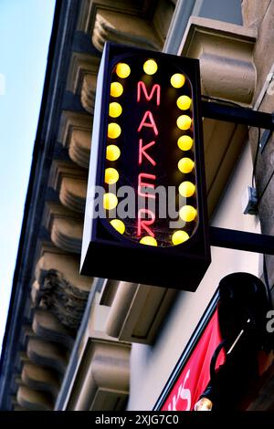Mker-Schild auf einem Food Restaurant - Paris - Frankreich Stockfoto