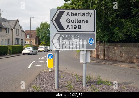 Straßenschild in Longniddry, East Lothian, Schottland, Großbritannien. Stockfoto