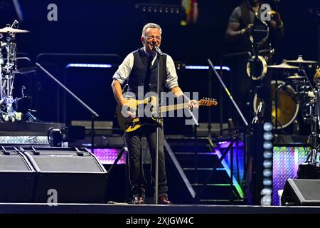Stockholm, Schweden. Juli 2024. STOCKHOLM, SCHWEDEN 20240718 Bruce Springsteen und die E Street Band spielen am Donnerstagabend, dem zweiten Konzert in Stockholm, in der Strawberry Arena. Foto: Magnus Lejhall/TT/Code 10658 Credit: TT News Agency/Alamy Live News Stockfoto