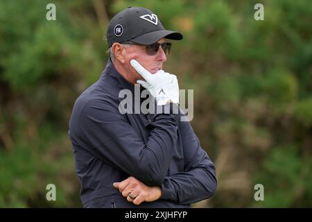 18. Juli 2024; Royal Troon Golf Club, Troon, South Ayrshire, Schottland; The Open Championship 1st Round; Phil Mickelson am 12. Abschlag Stockfoto