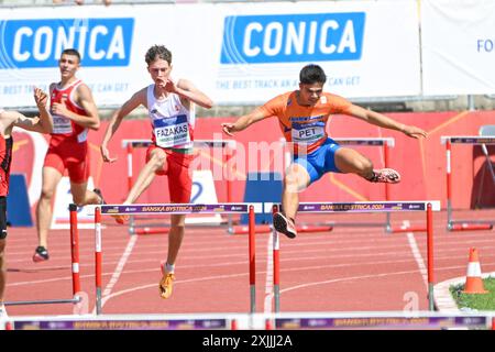 Banska Bystrica, Slowakei. Juli 2024. BANSKA BYSTRICA, SLOWAKEI - 19. JULI: Noa PET aus den Niederlanden tritt am 19. Juli 2024 in Banska Bystrica, Slowakei, bei den 400-m-Hürdenmännern an Tag zwei der Leichtathletik-U18-Europameisterschaften im SNP Dukla Stadium an. (Foto: Nikola Krstic/BSR Agency) Credit: BSR Agency/Alamy Live News Stockfoto