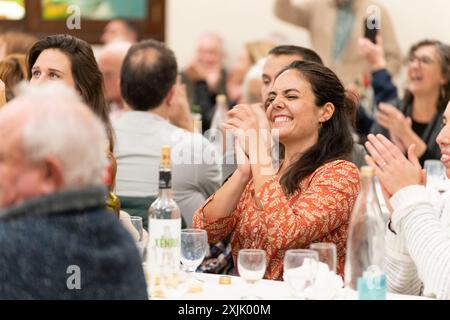 Sopar de cantadors i cantadores, Restaurant Can Tronca, Sant Joan, Mallorca, Balearen, Spanien. Stockfoto