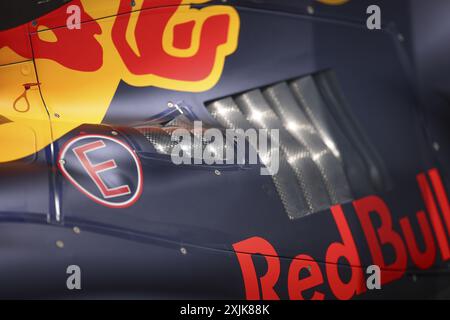 Red Bull Racing RB20, Motorabdeckung mit mechanischer Detailzeichnung während des Formel-1-Großen Preises von Ungarn 2024, 13. Runde der Formel-1-Weltmeisterschaft 2024 vom 19. Bis 21. Juli 2024 auf dem Hungaroring in Mogyorod, Ungarn Stockfoto