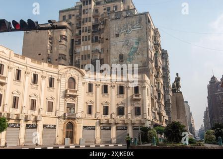 Kairo, Ägypten. Juli 2024. Mustafa Kamel Platz und die europäische Architektur der Kasr el Nil Straße und der Innenstadt von Kairo. (Foto: John Wreford/SOPA Images/SIPA USA) Credit: SIPA USA/Alamy Live News Stockfoto