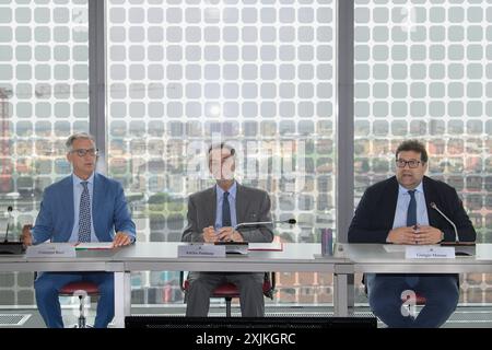 Mailand, Mailand. Juli 2024. Giuseppe Ricci, Attilio Fontana, Giorgio Maione alla Sottoscrizione del Protocollo di intesa tra Regione Lombardia Ed Eni Spa - Mailand - Venerd&#xec; 19 Luglio 2024 (Foto Claudio Furlan/Lapresse) Giuseppe Ricci, Attilio Fontana, Giorgio Maione bei der Unterzeichnung der Vereinbarung zwischen Regione Lombardia und Eni Spa - Mailand - Freitag, 19. Juli 2024 (Foto Claudio Furlan/Lapresse) Credit: LaPresse/Alamy Live News Stockfoto