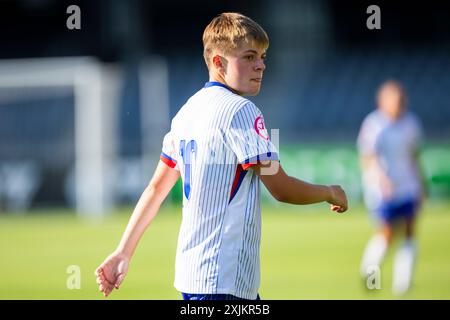 Kaunas, Litauen, 17. Juli 2024. Lucie Calba aus Frankreich reagiert beim Finale der UEFA-U19-Meisterschaft 2023/2024 in der Gruppe A zwischen Litauen und Frankreich im Darius und Girenas-Stadion in Kaunas. Juli 2024. Quelle: Nikola Krstic/Alamy Stockfoto