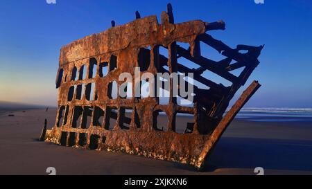 Frankreich, Normandie, Omaha Beach, rostiges Landungsschiff, Normandie, Frankreich Stockfoto