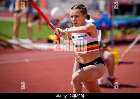 Banska Bystrica, Slowakei. Juli 2024. Die belgische Kyani Joosten wurde am Freitag, den 19. Juli 2024, in Banska Bystrica, Slowakei, während des Stabhochsprung-Wettbewerbs der Frauen bei den U18-Europameisterschaften der Leichtathletik gezeigt. Die U18-Europameisterschaften finden vom 18. Bis 21. Juli statt. BELGA FOTO COEN SCHILDERMAN Credit: Belga Nachrichtenagentur/Alamy Live News Stockfoto